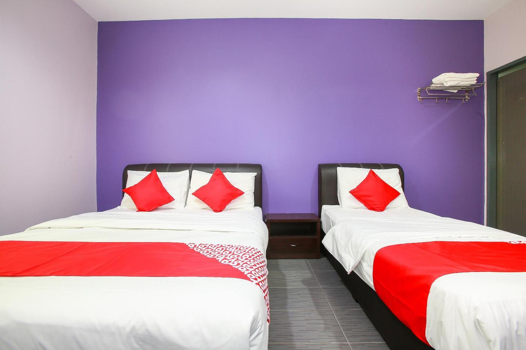 OYO 89332 De Hotel Teluk Intan Buitenkant foto