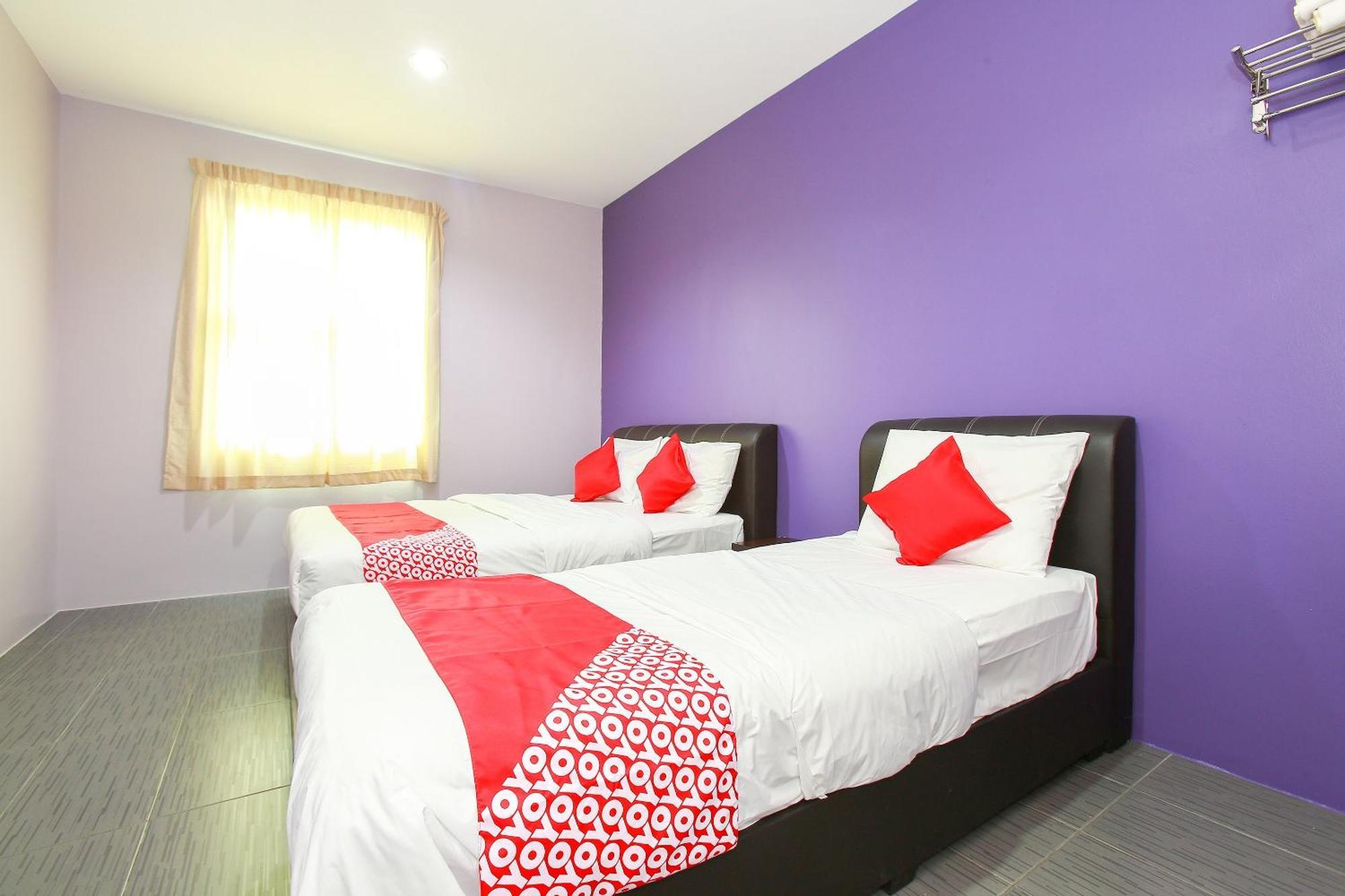 OYO 89332 De Hotel Teluk Intan Buitenkant foto