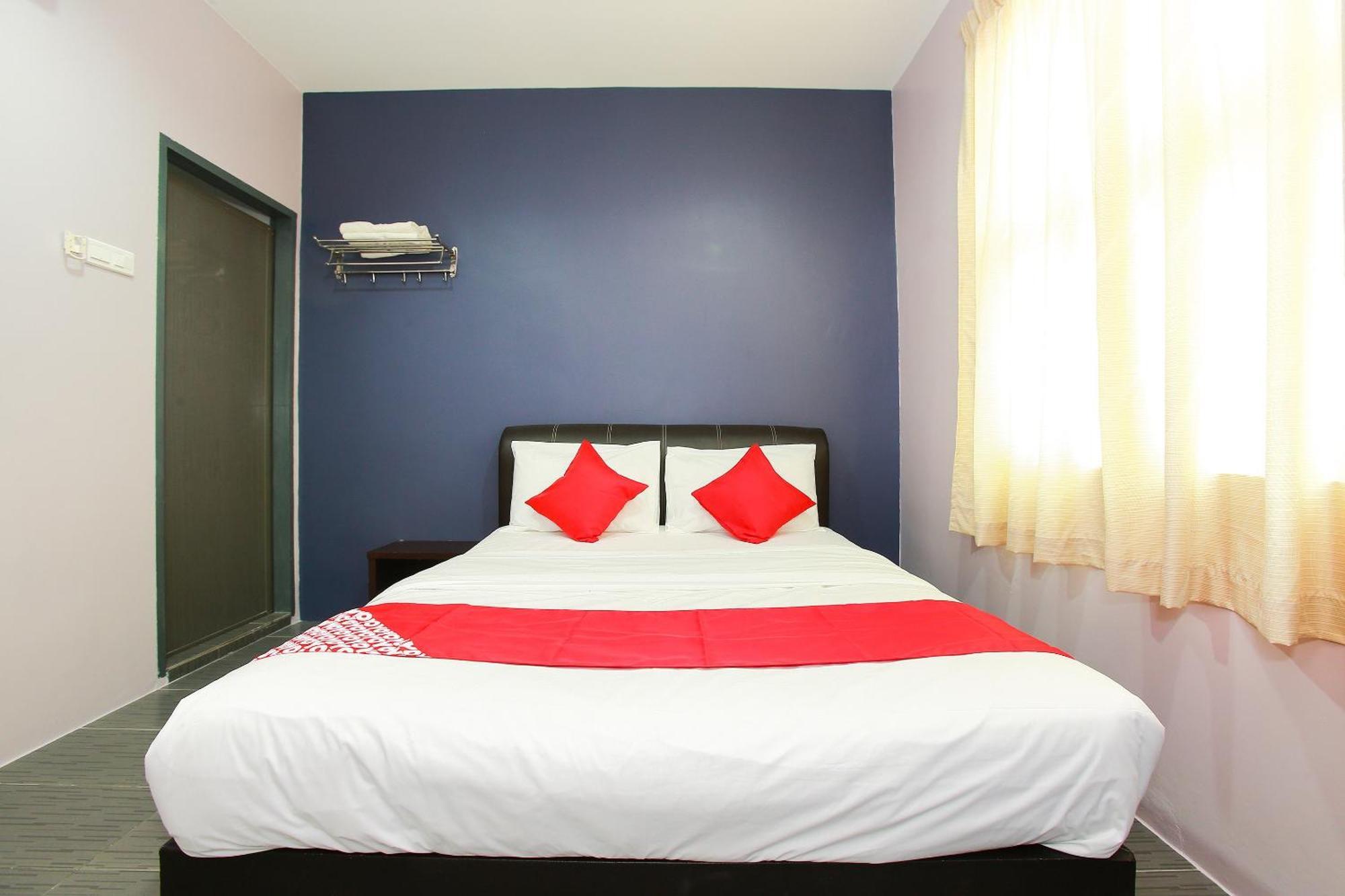 OYO 89332 De Hotel Teluk Intan Buitenkant foto
